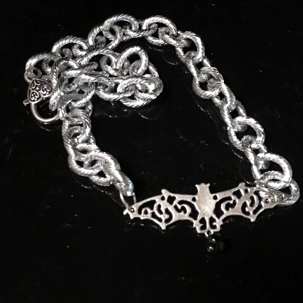 Bat Choker Silver Chunky Necklace Gothic Chain Punk Rock Biker Goth Collar - Picture 2 of 6